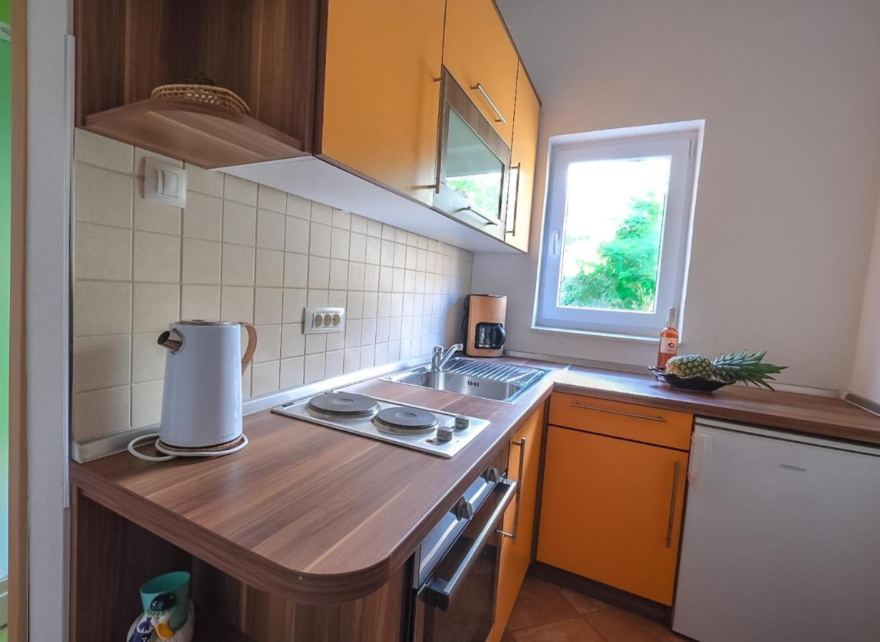 Apartmani Nina Rovigno Esterno foto